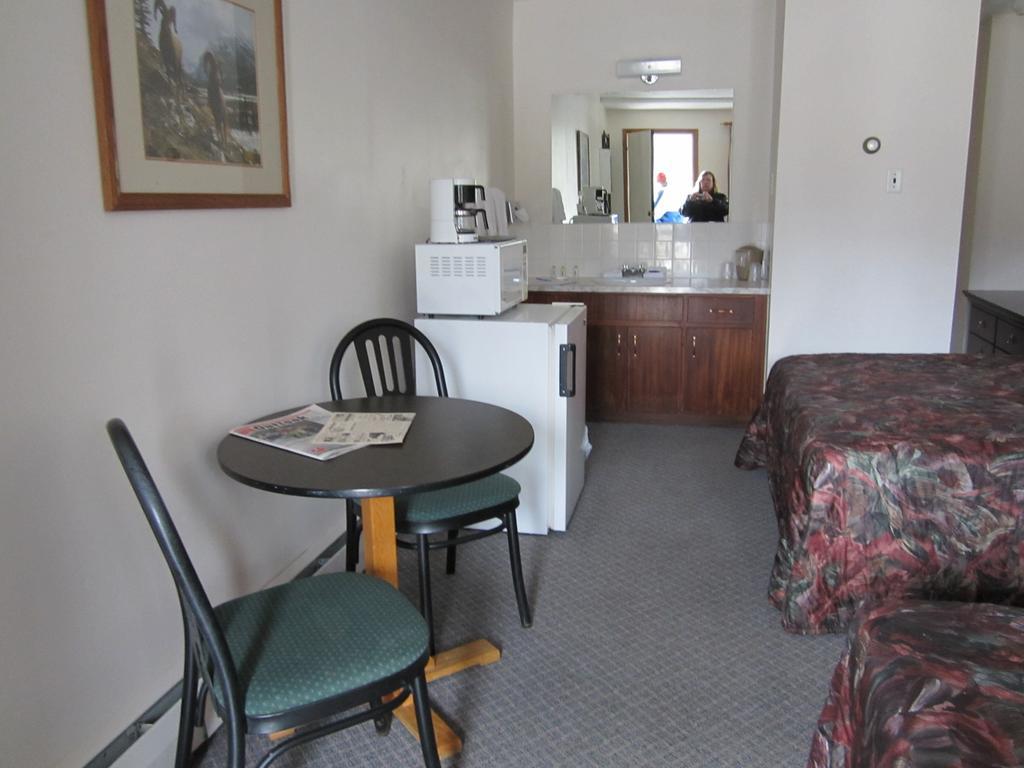 The Gateway Inn Κάνμορ Δωμάτιο φωτογραφία
