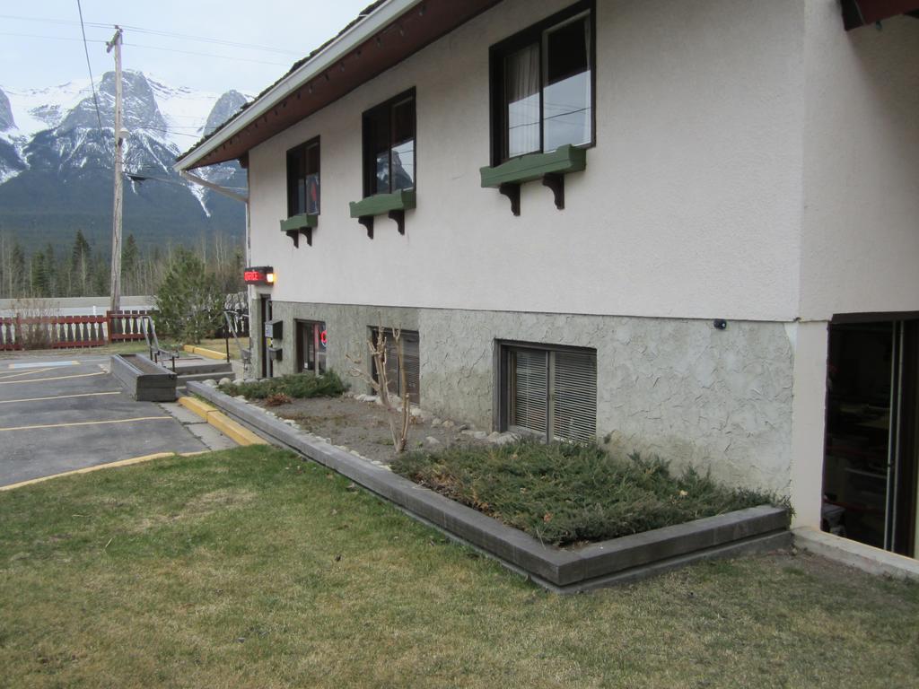 The Gateway Inn Κάνμορ Εξωτερικό φωτογραφία